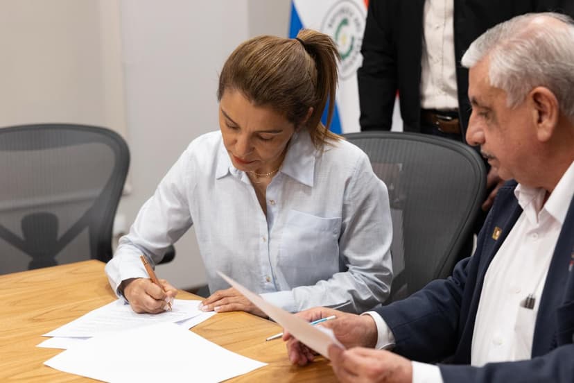 Gobierno ofrece ajuste salarial de G. 2 millones para todos los médicos