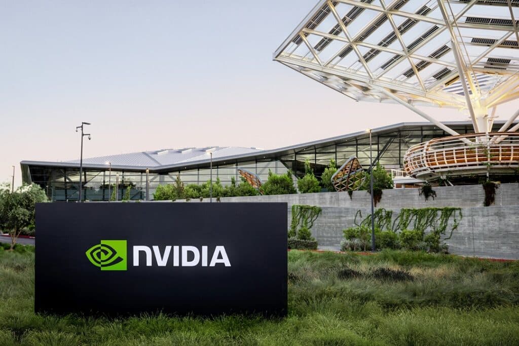 Trump llama al presidente de Nvidia y rechaza temores sobre la inteligencia artificial