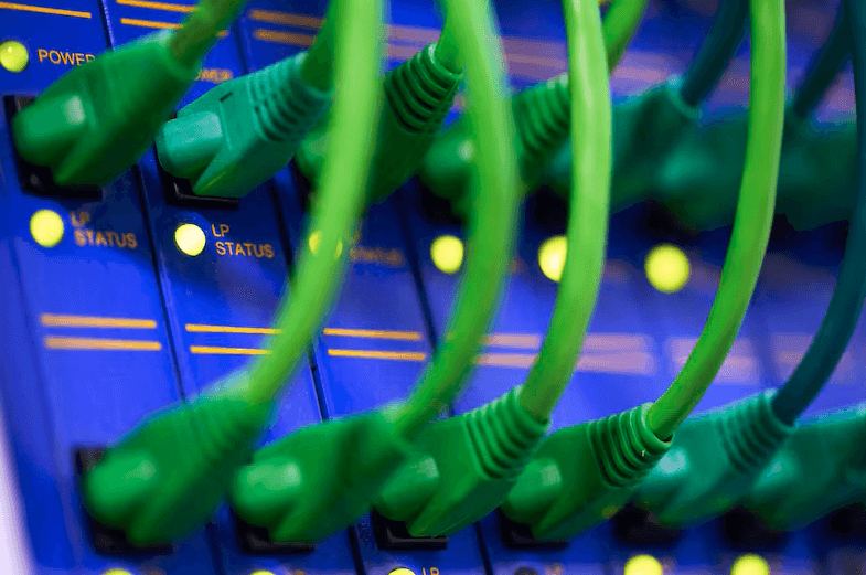 Demanda de energía de los centros de datos podría crecer un 175% hasta 2030