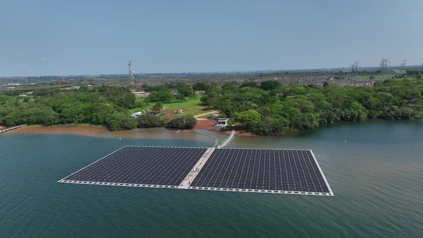 Itaipú comienza a generar energía con la primera planta solar flotante