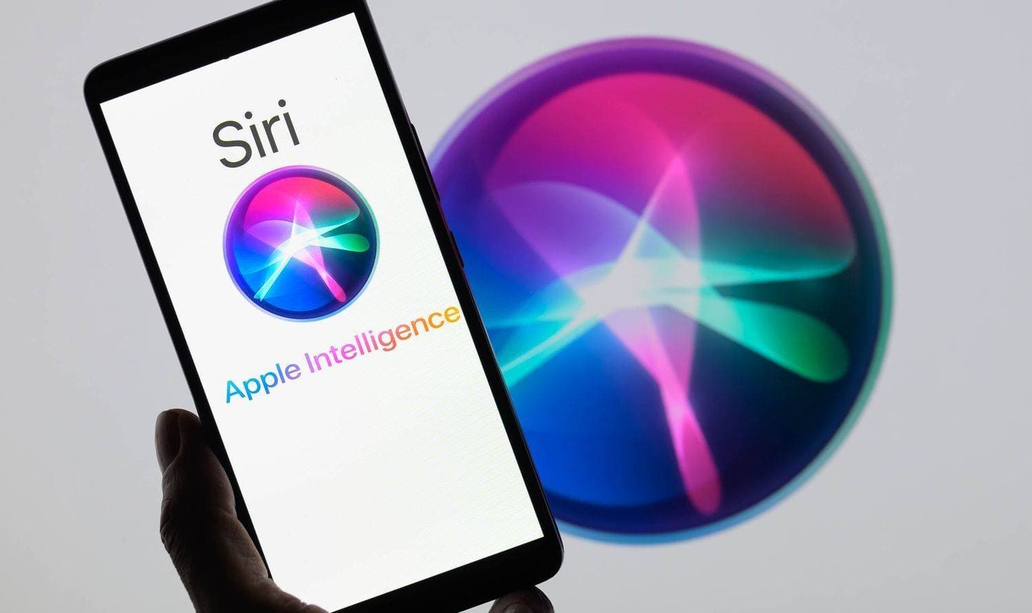 Apple planea abrir Siri a apps de IA como ChatGPT y Gemini en su nueva estrategia