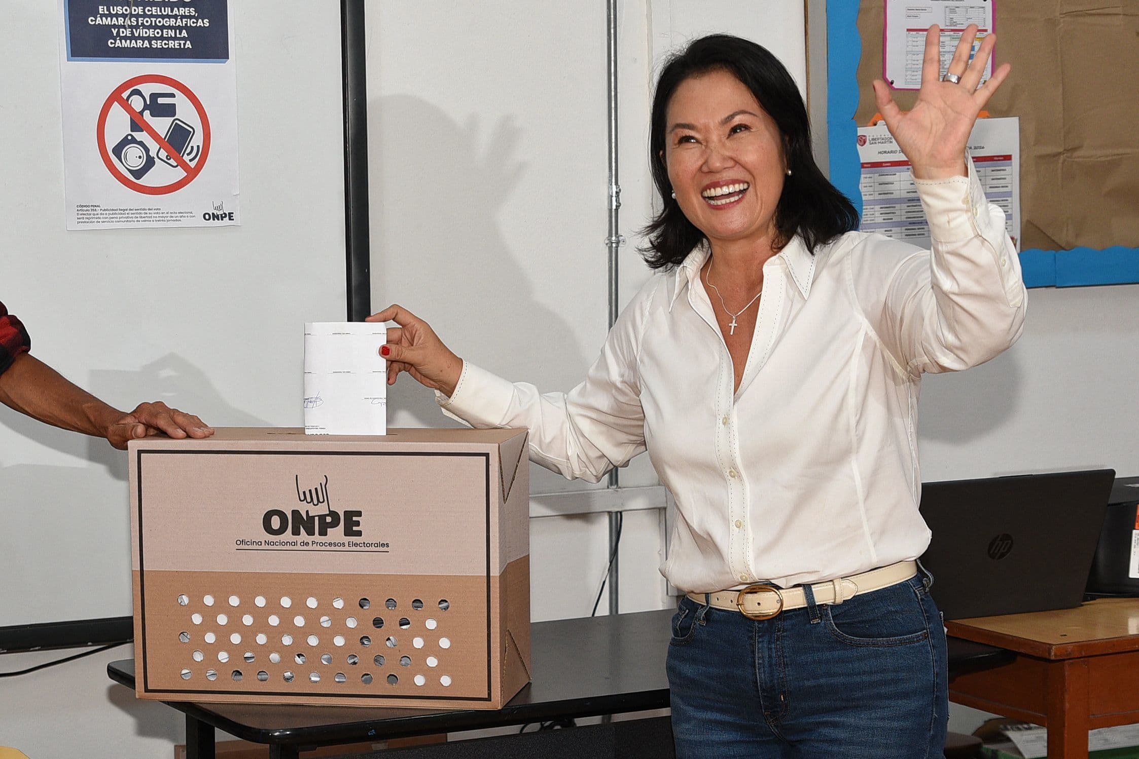 Keiko Fujimori y Rafael López Aliaga van a la segunda vuelta en las elecciones de Perú