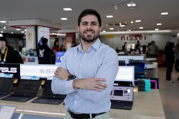 Enmanuel García: "El futuro del retail no es online ni físico, es experiencia"