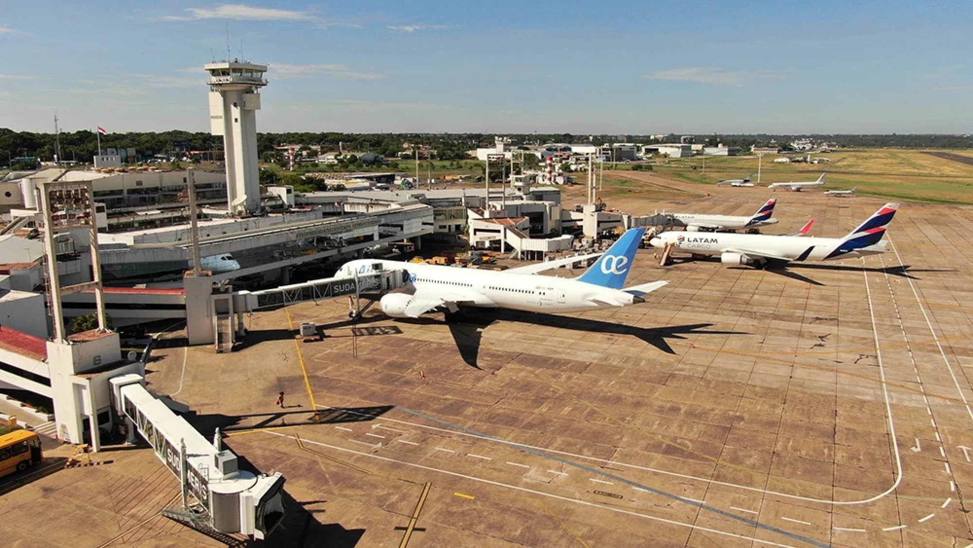 Más de 4.500 paraguayos viajaron a EE.UU. por la Albirroja