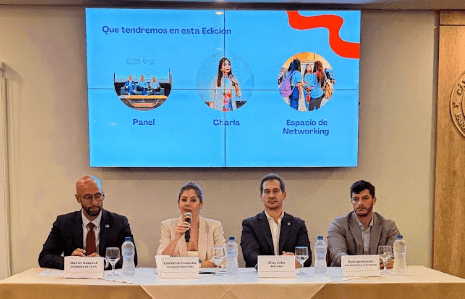 La inversión en talento bilingüe impulsa a empresas en Paraguay