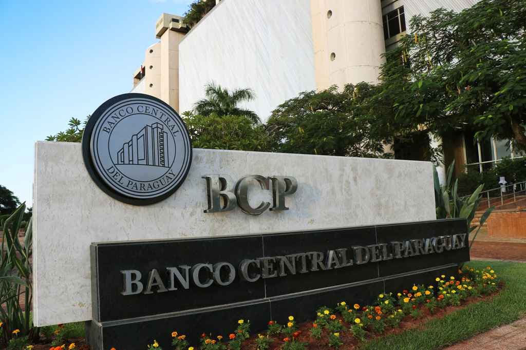 BCP abre consulta para crear un programa de operadores primarios de LRM