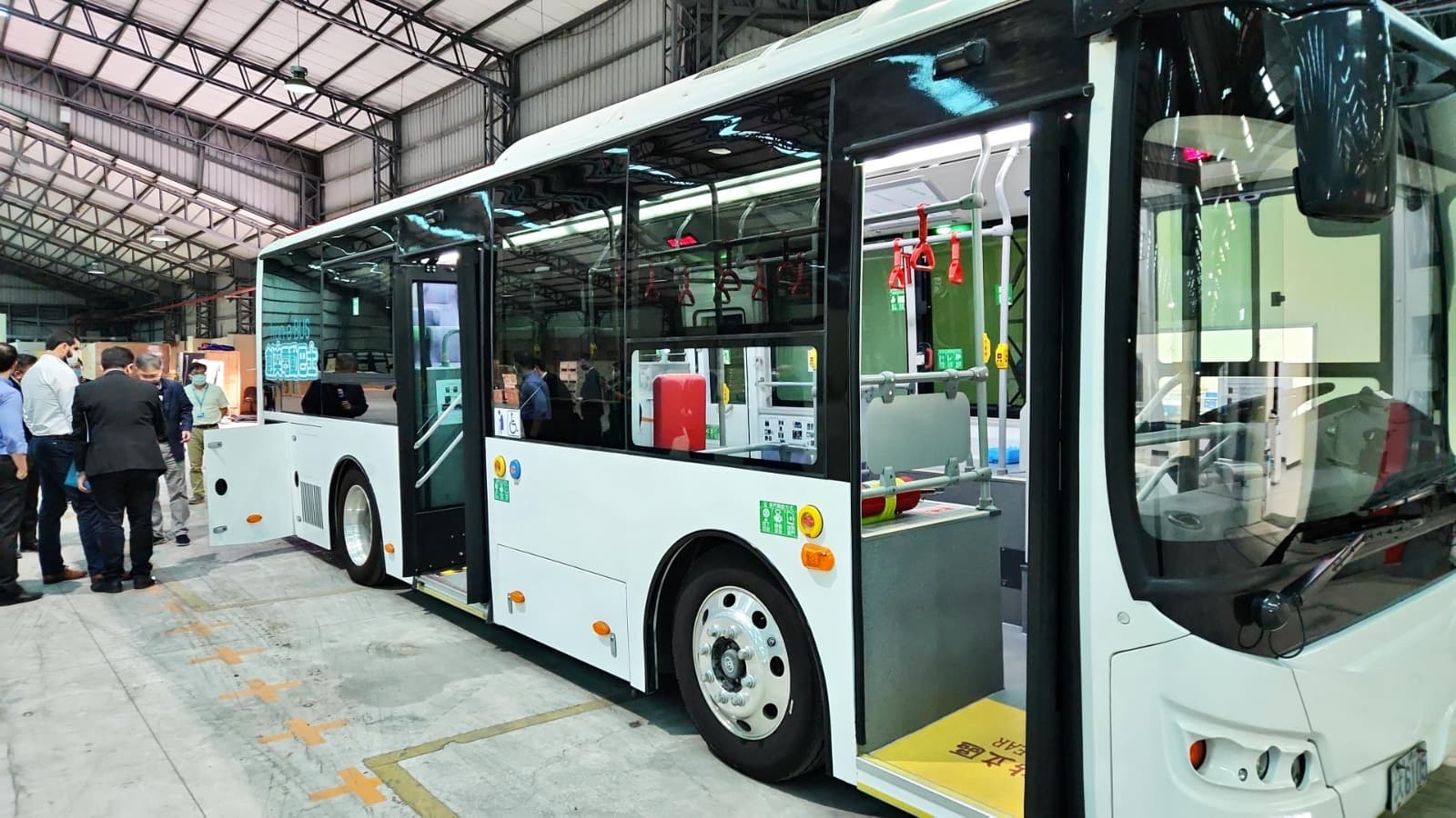 Master Bus avanza con planta para ensamblar buses eléctricos en Paraguay
