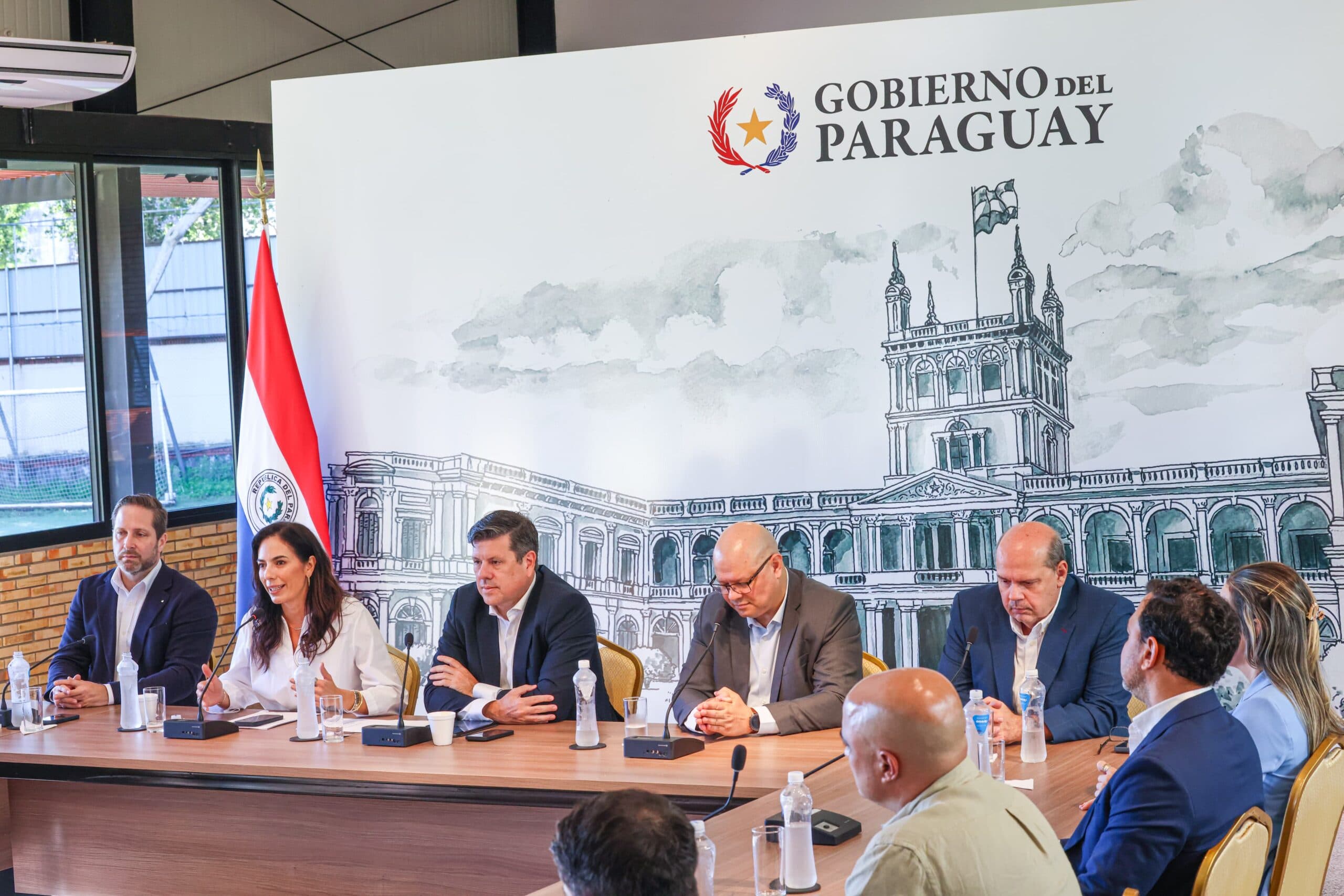 Constructoras reciben plan de pago del Gobierno y dan “voto de confianza” a nuevo ministro