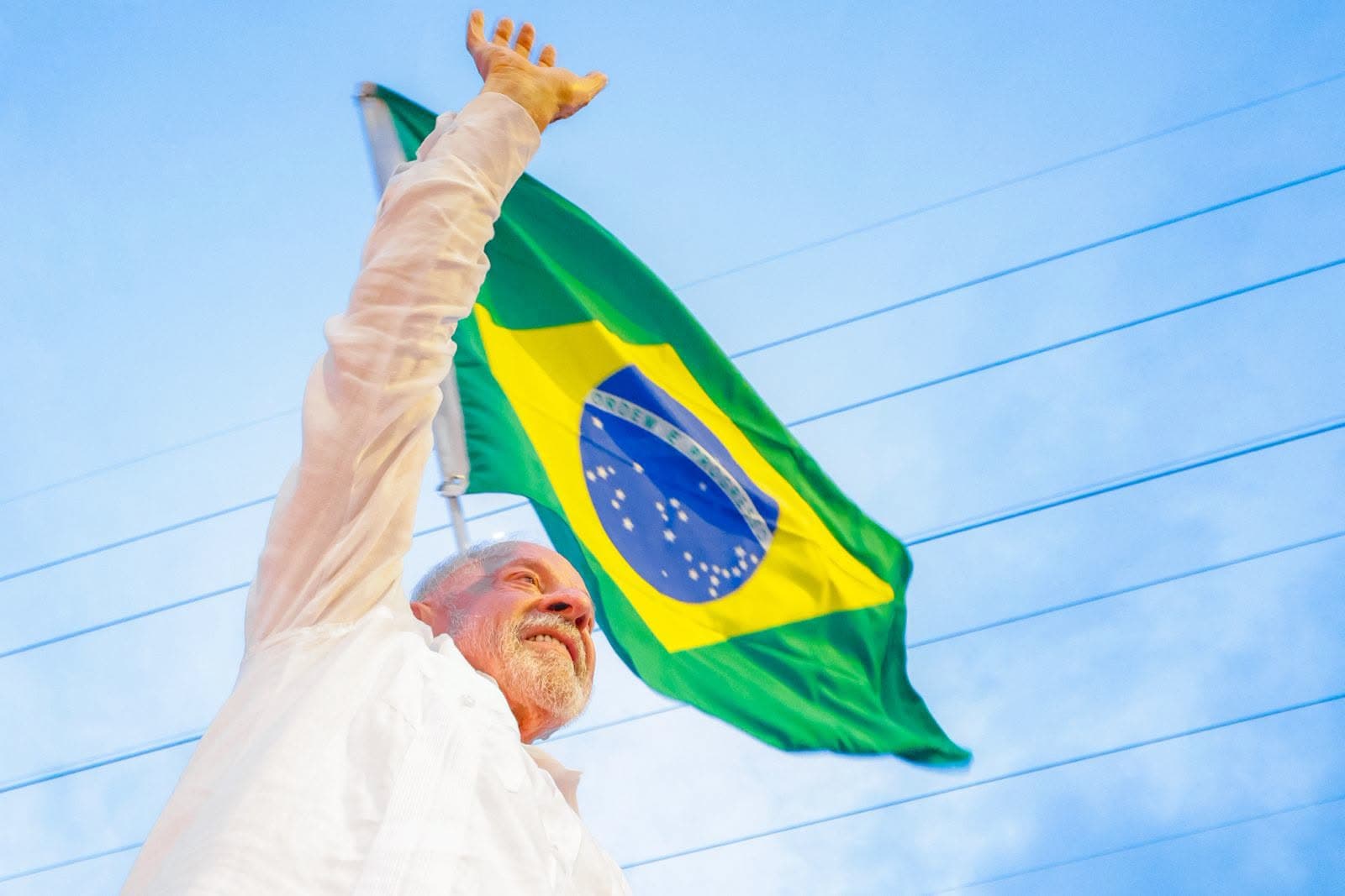 Lula gana las elecciones en Brasil con más del 51 % de los votos y asegura otro mandato