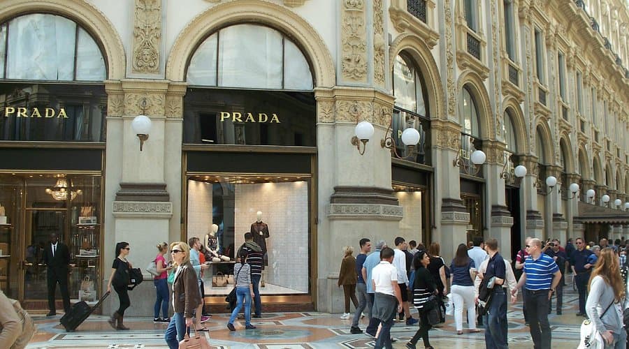 Prada factura 4.541 millones de euros y Miu Miu pierde impulso