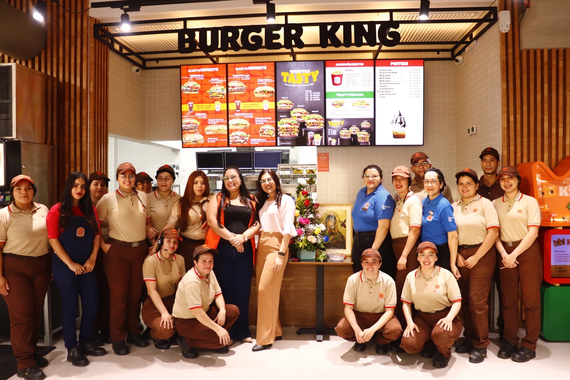Formación interna sostiene la expansión de Burger King en Paraguay