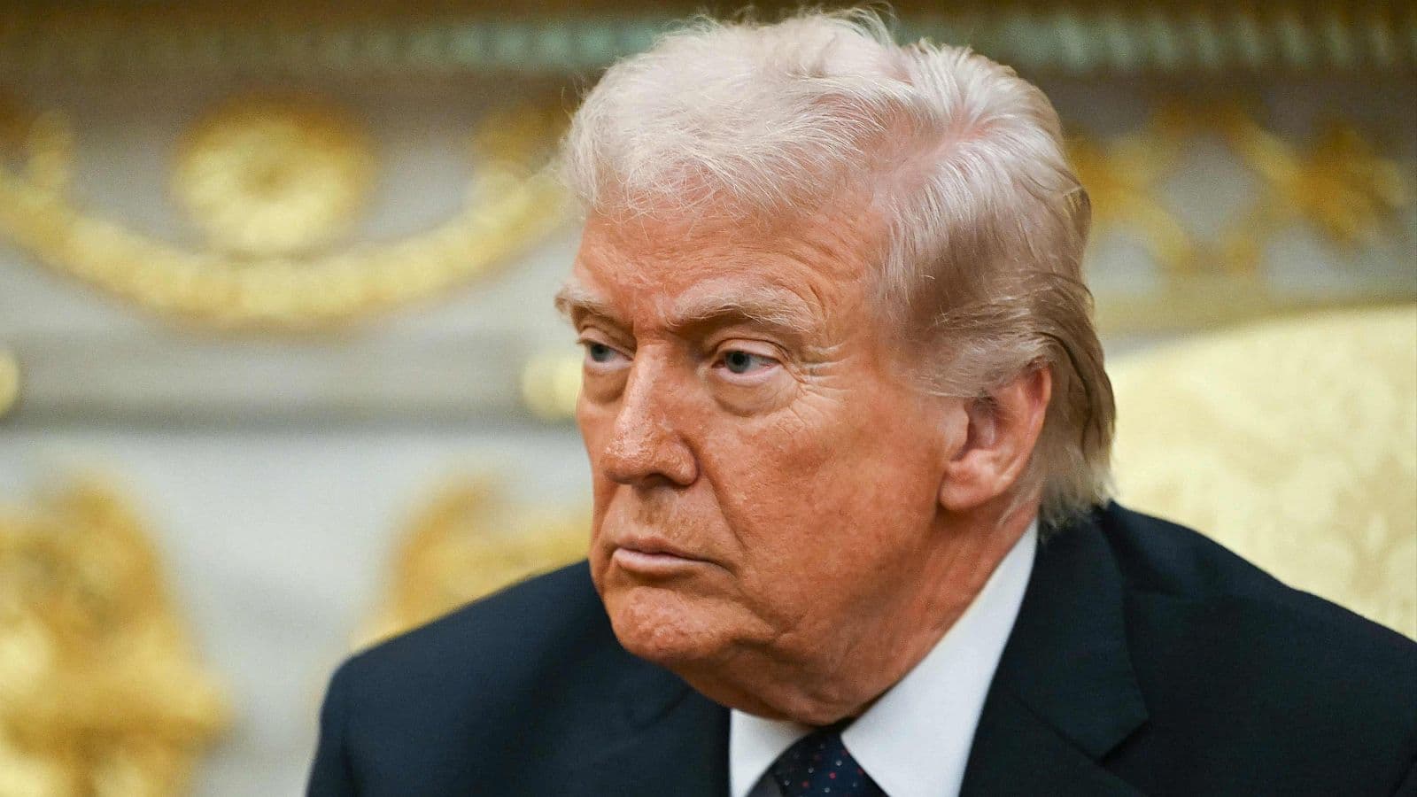 Trump promete un "infierno" en Irán si Ormuz no se abre y dice que un acuerdo es posible
