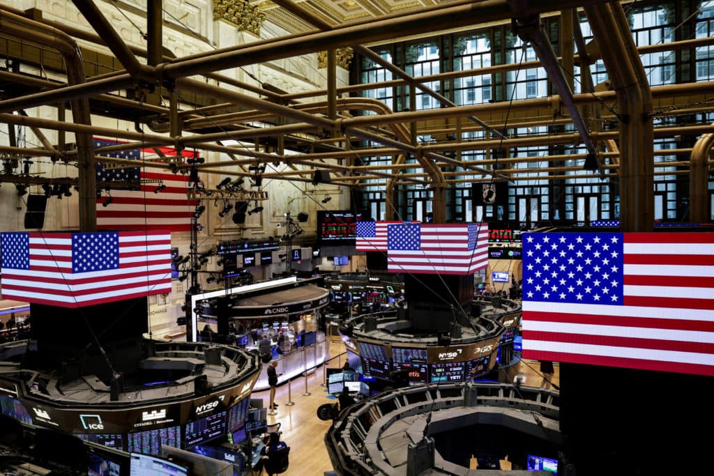 Wall Street prolonga las caídas mientras el entusiasmo por la IA empieza a resquebrajarse