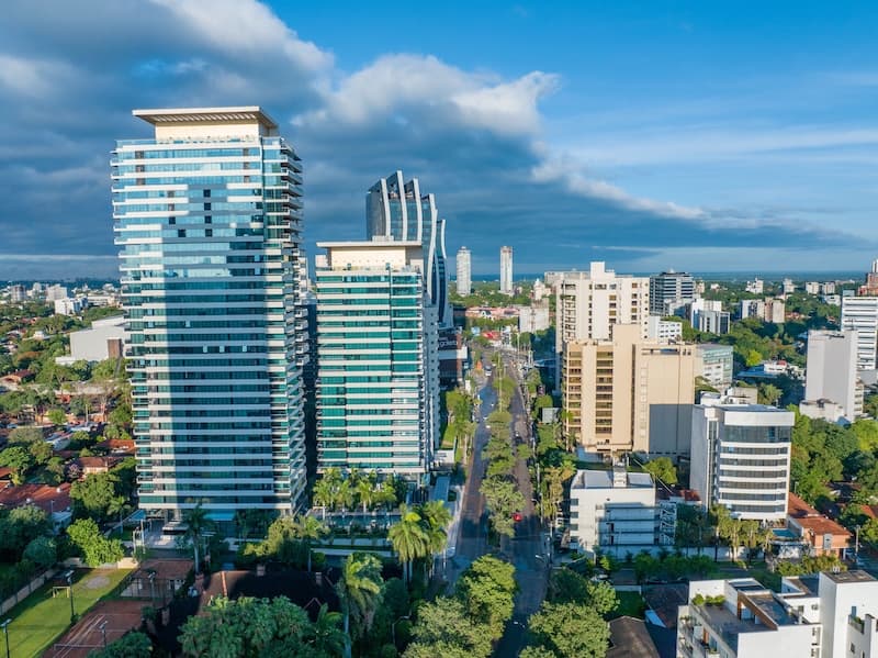 Gran cantidad de inversores extranjeros demandaron bonos paraguayos en dólares y guaraníes
