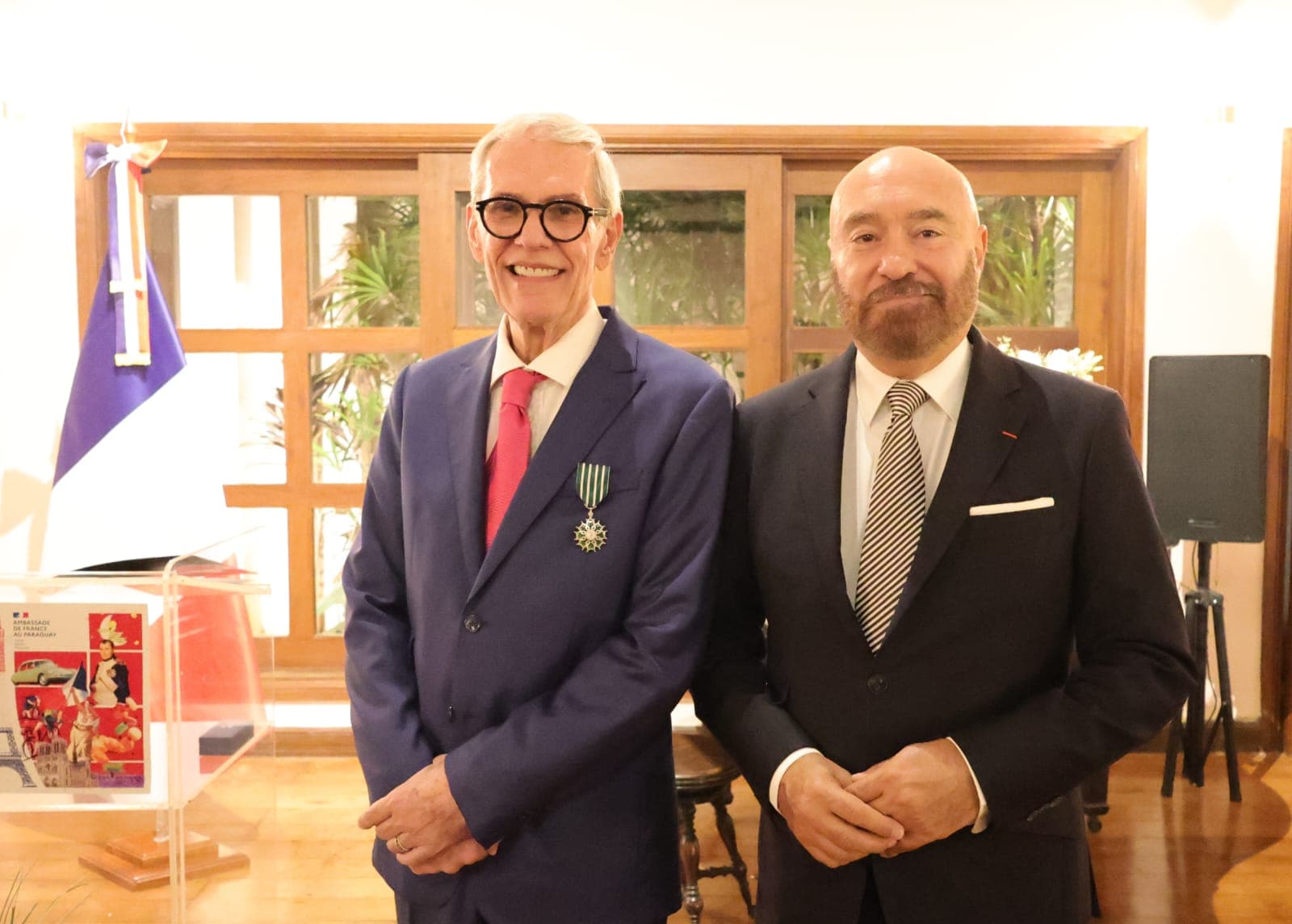 Gobierno francés condecoró a José Daniel Nasta