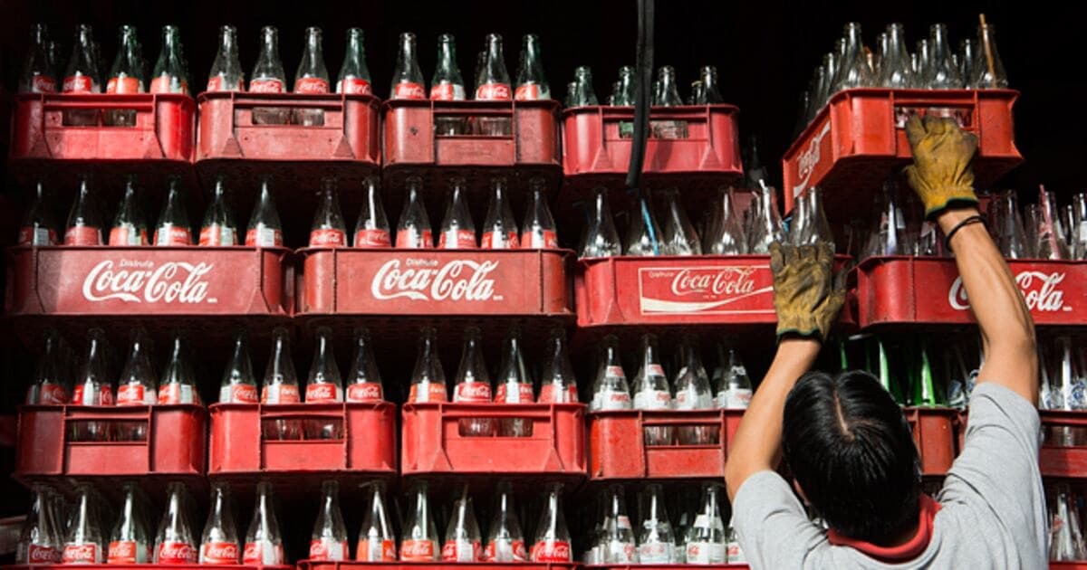 Coca-Cola sigue liderando mercado local de refrescos