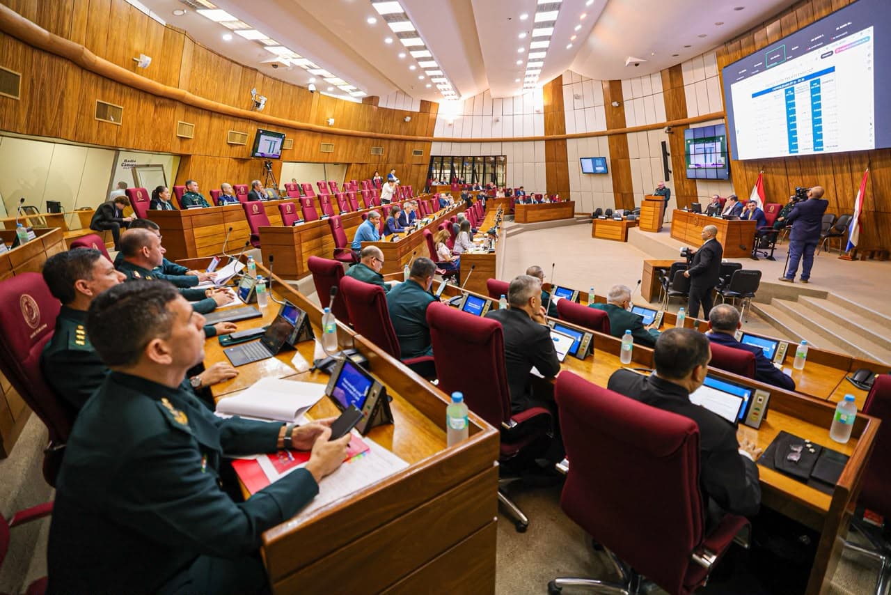 Policía y Defensa piden ajustes en su presupuesto para el 2027