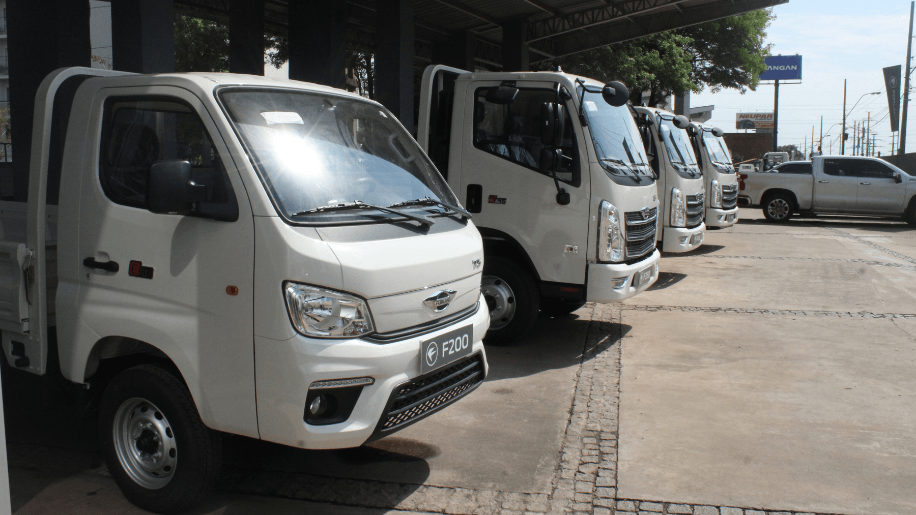 Forland relanzó su línea de utilitarios en Paraguay de la mano de Gorostiaga Automóviles