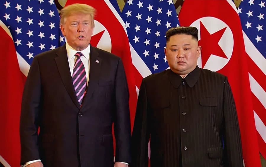 Trump dice que Kim Jong-un es prácticamente su único amigo