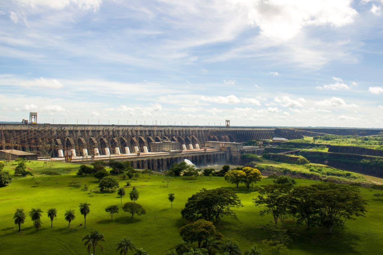 Baja presión tributaria y energía fortalecen el atractivo de Paraguay para las inversiones