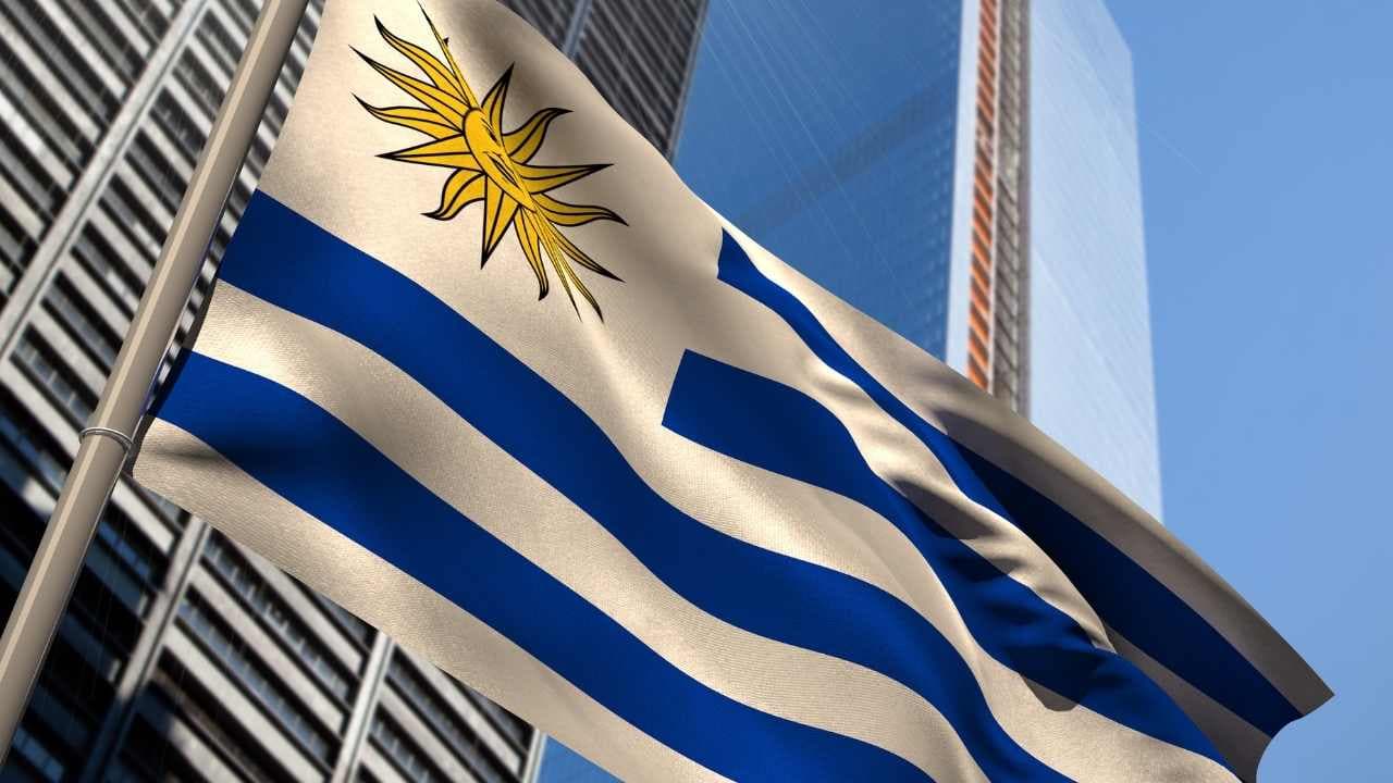 Analistas volvieron a recortar proyección de crecimiento de Uruguay para 2026